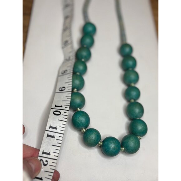 wOODEN Beaded Necklace With Large Green Beads & Blue Accents 20 Inches Long - Picture 5 of 8